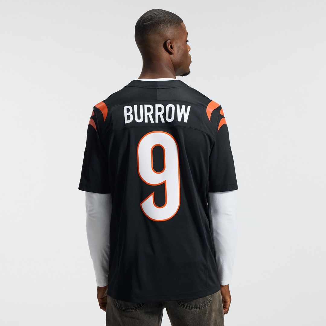 Cincinnati Bengals Joe Burrow Orange Alternate Vapor F.U.S.E. Stitched Limited Jersey product image 9, provided for visual