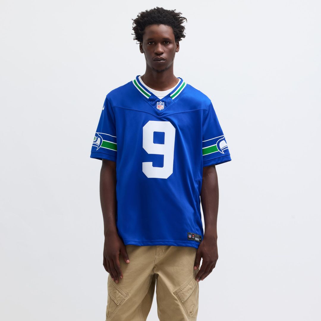 Seattle Seahawks Kenneth Walker III Royal Vapor F.U.S.E. Limited Jersey product image 4, provided for visual reference and