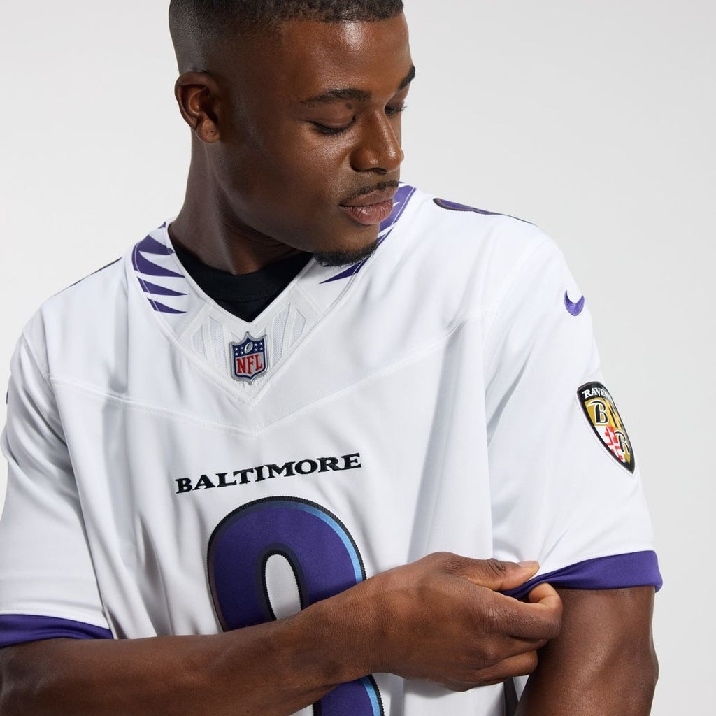 Baltimore Ravens Lamar Jackson White Vapor F.U.S.E. Stitched Limited Jersey product image 21, provided for visual reference