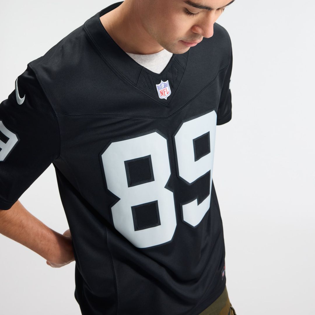 Las Vegas Raiders Brock Bowers White Vapor F.U.S.E. Stitched Limited Jersey product image 15, provided for visual reference