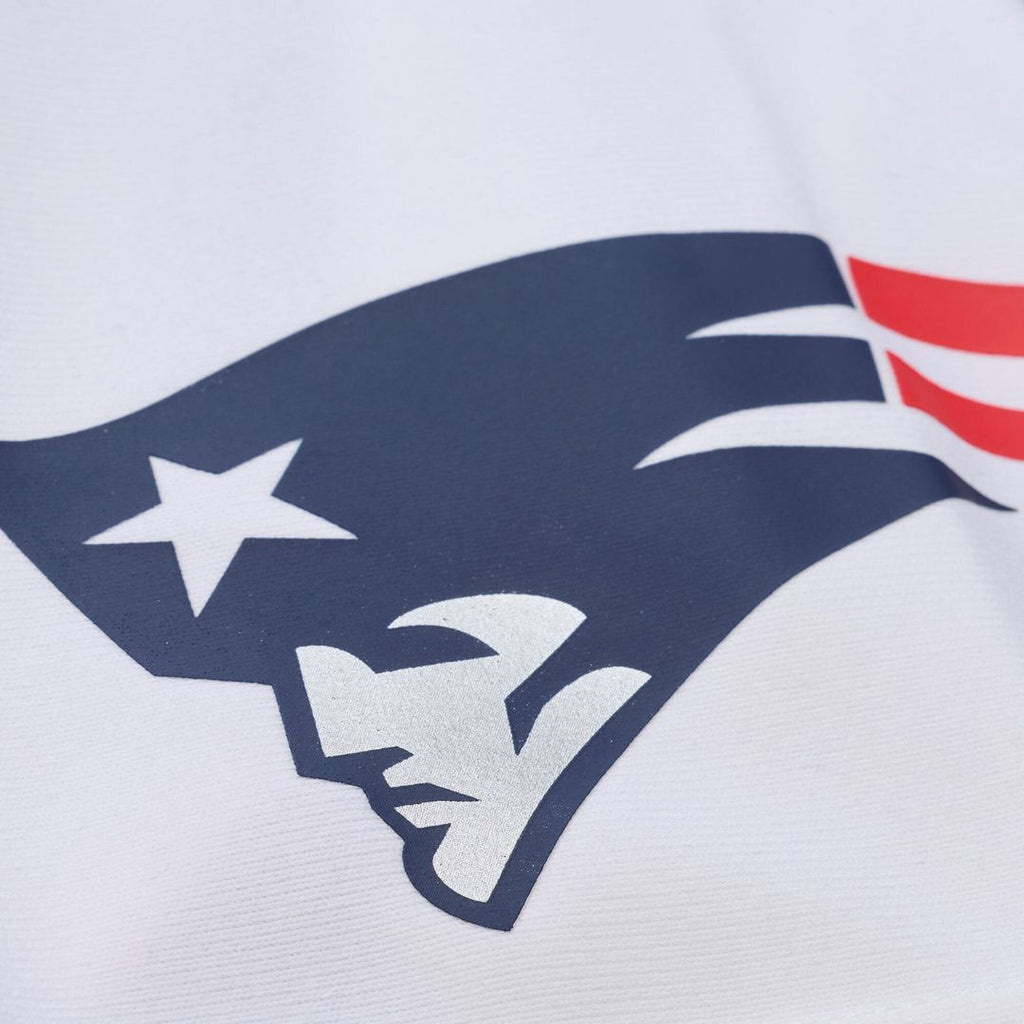 New England Patriots Tom Brady White 2000 Legacy Replica Jersey product image 8, provided for visual reference and product