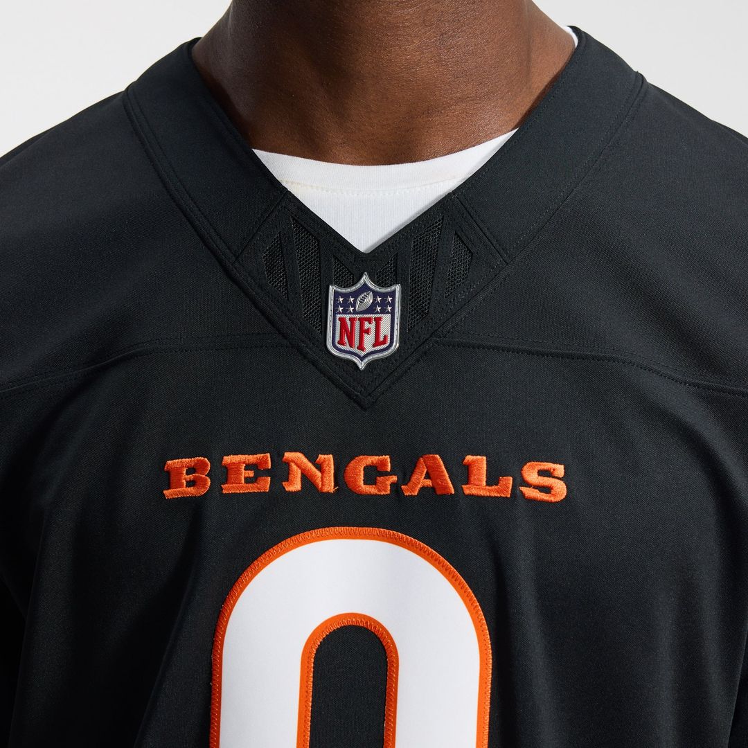 Cincinnati Bengals Joe Burrow Black Team Vapor F.U.S.E. Stitched Limited Jersey product image 9, provided for visual