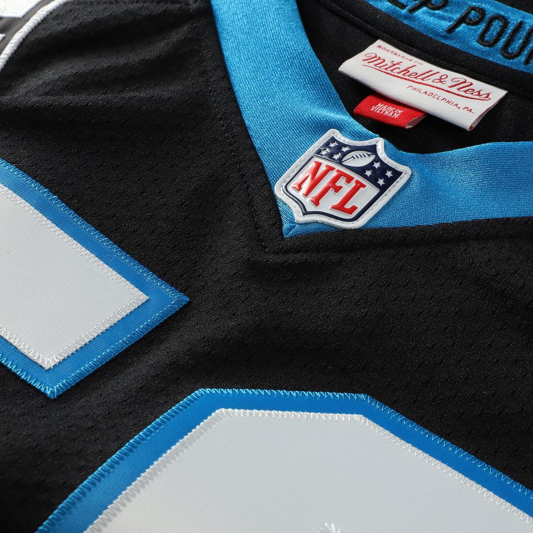 Carolina Panthers Luke Kuechly Black 2013 Authentic Throwback Retired Player Jersey product image 3, provided for visual