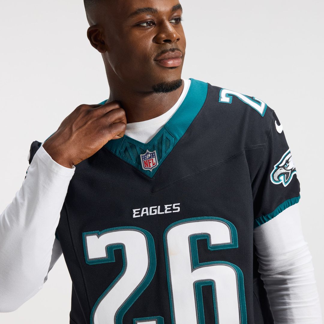Philadelphia Eagles Saquon Barkley Black Alternate Vapor F.U.S.E. Elite Jersey product image 21, provided for visual