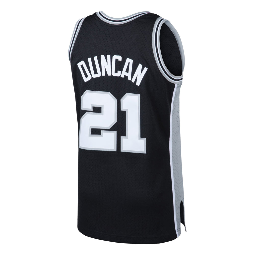 San Antonio Spurs Tim Duncan Mitchell & Ness Black 1998/99 Hardwood Classics Swingman Jersey for Men product image 4,