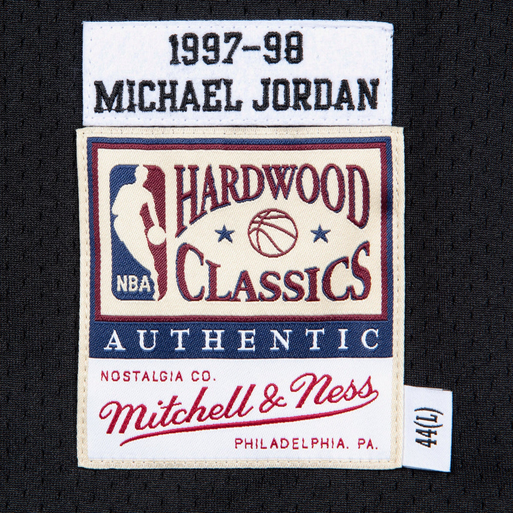 Chicago Bulls Mitchell & Ness Authentic Jersey Alternate product image 4