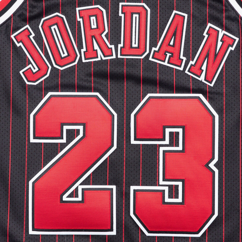 Chicago Bulls Mitchell & Ness Authentic Jersey Alternate product image 8