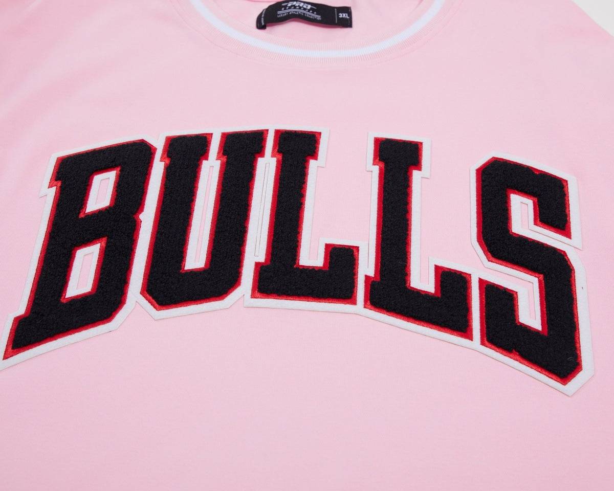 NBA CHICAGO BULLS CLASSIC CHENILLE Men T-Shirt (PINK) product image 6, provided for visual reference and product detail