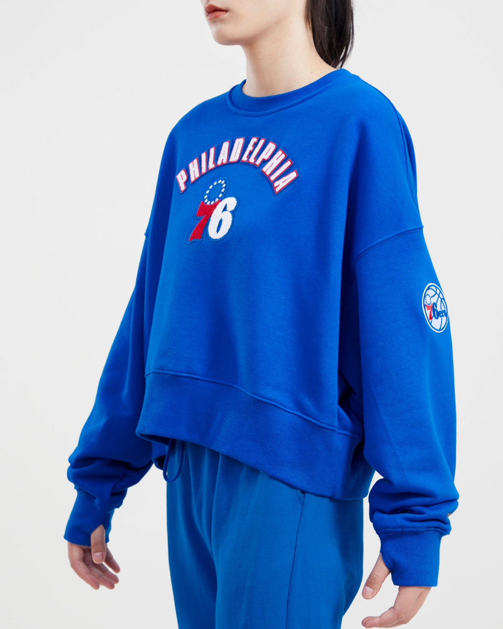 NBA PHILADELPHIA 76ERS CLASSIC Women FLEECE CREWNECK (ROYAL BLUE) product image 11, provided for visual reference and