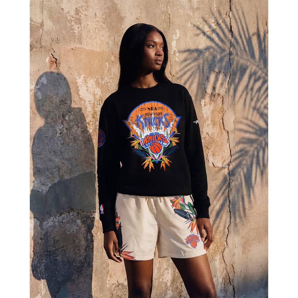 NBA NEW YORK KNICKS PARADISE Women CREWNECK SWEATSHIRT (BLACK) product image 1, provided for visual reference and product