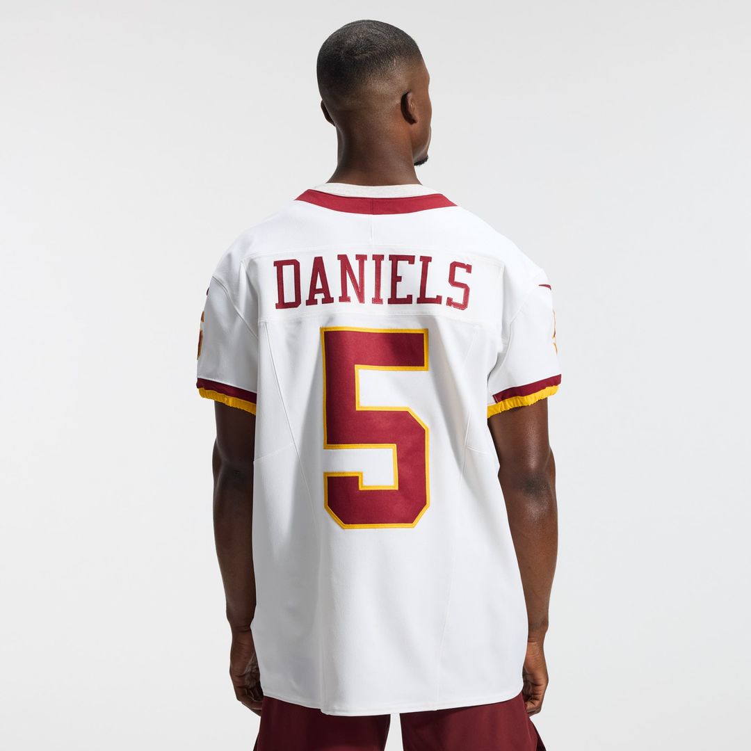 Washington Commanders Jayden Daniels White Alternate 2 Super Bowl Era Vapor F.U.S.E. Elite Jersey product image 3, provided