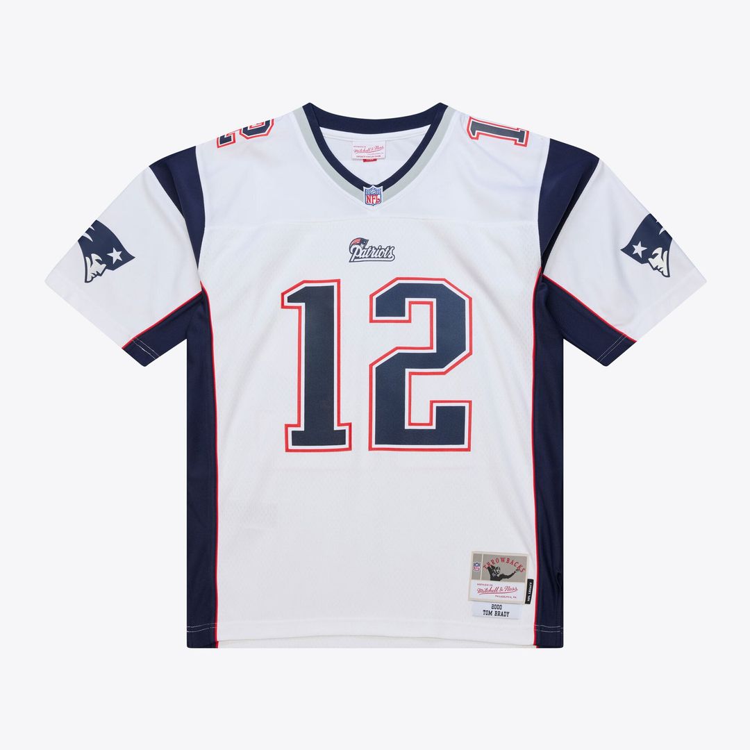 New England Patriots Tom Brady White 2000 Legacy Replica Jersey product image 1, provided for visual reference and product