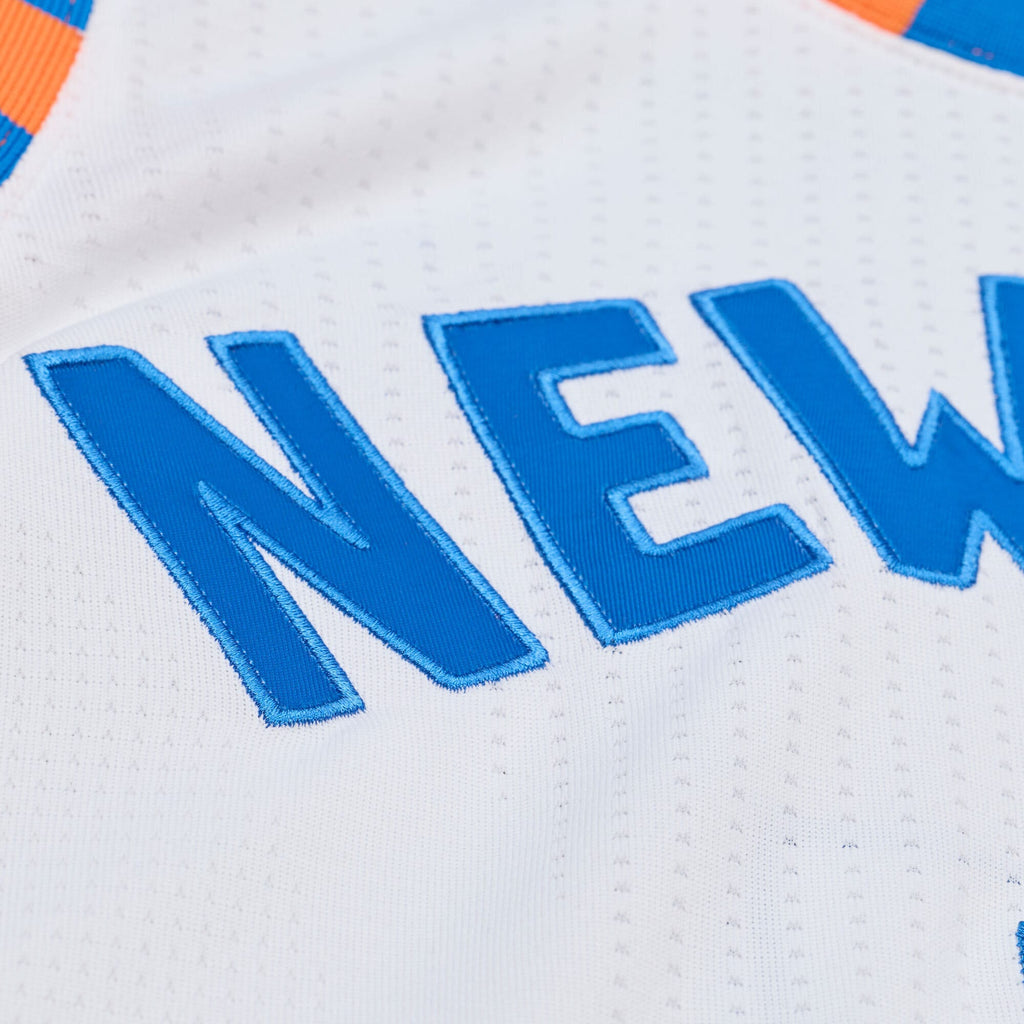 Men's Mitchell & Ness Carmelo Anthony White New York Knicks product image 6