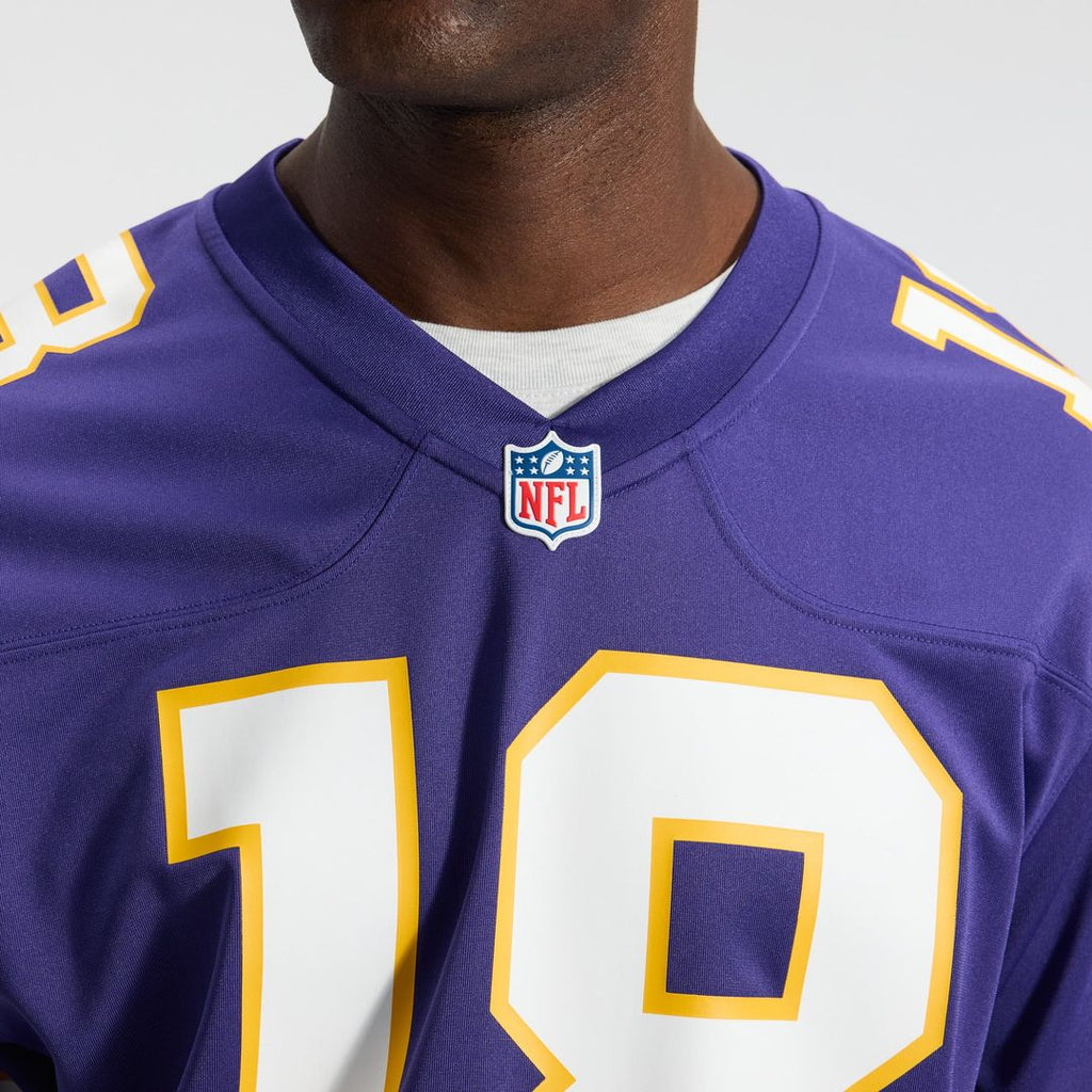 Minnesota Vikings Justin Jefferson White Alternate Game Player Jersey product image 35, provided for visual reference and