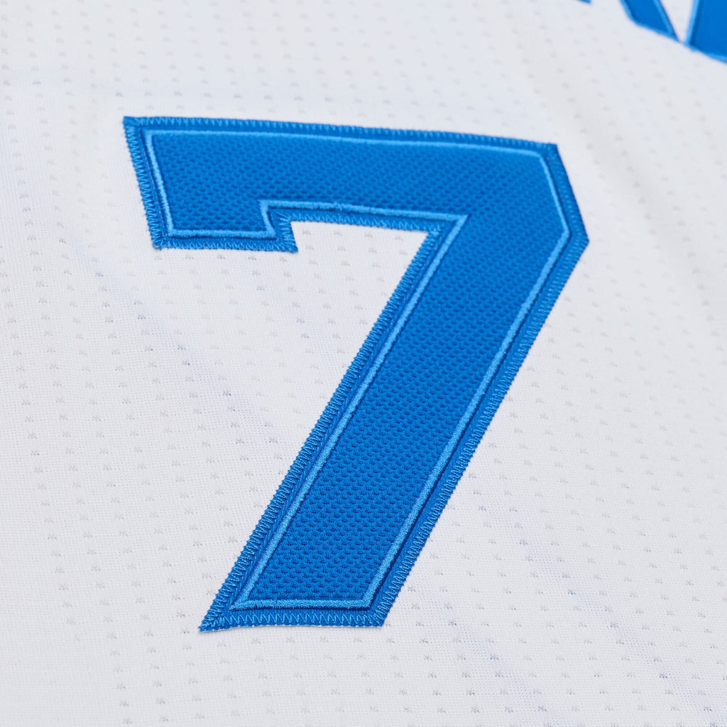 Men's Mitchell & Ness Carmelo Anthony White New York Knicks product image 4